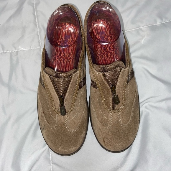 Keds Suede Sneakers Size 7 Brown Tan Slip On Zip Walking Shoes Loafers - Picture 3 of 10